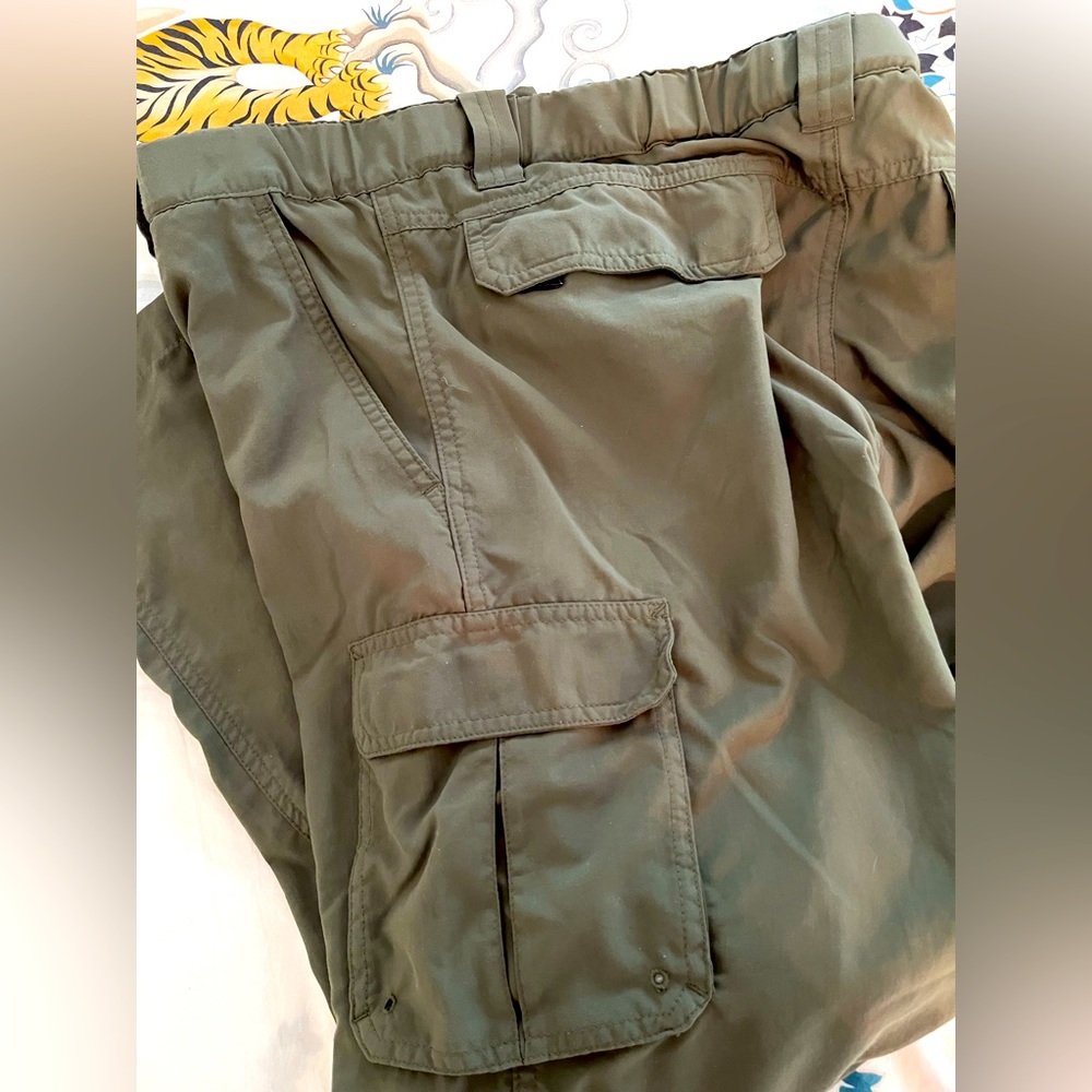 Boy Scout Switchback Nylon Convertible Cargo Pant Men’s Medium EUC 34-38 x 31